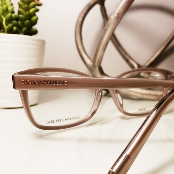 Banana Republic Women's Optical Frame. - Picture 3 of 4